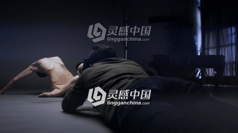 Fstoppers摄影师Andreas H. Bitesnich商业私房人体摄影布光视频教程 附效果图  灵感中国网 www.lingganchina.com