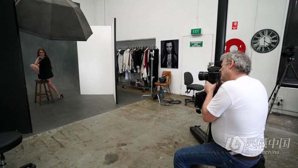 摄影师 Peter Coulson 低光照私房人像拍摄布光教程 中英字幕  灵感中国网 www.lingganchina.com