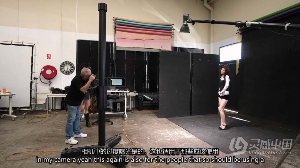 摄影师 Peter Coulson Meika小反光镜人像摄影布光教程 中英字幕  灵感中国网 www.lingganchina.com