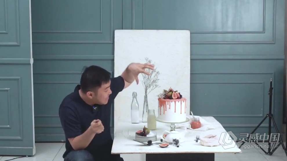 摄影师 Berry Phann 拍摄动态悬浮美食摄影的最佳教程 中英字幕  灵感中国网 www.lingganchina.com